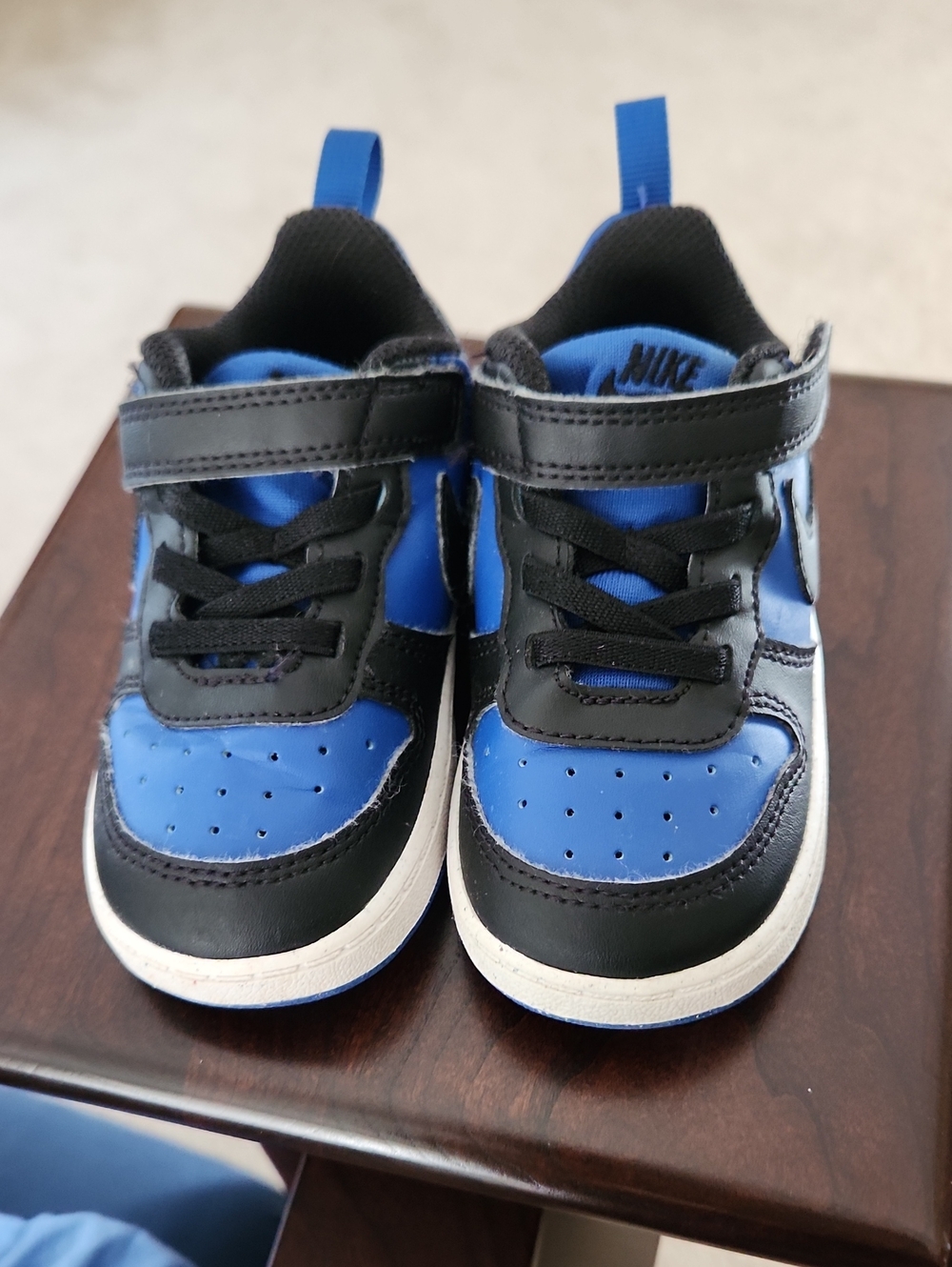 Nike Kids Royal Blue and Black Velcro Sneakers